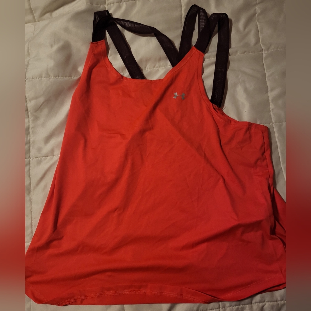 Under Armour top